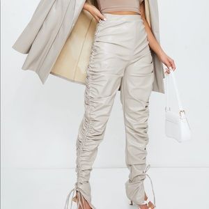 Petite ston ruched split leather pants